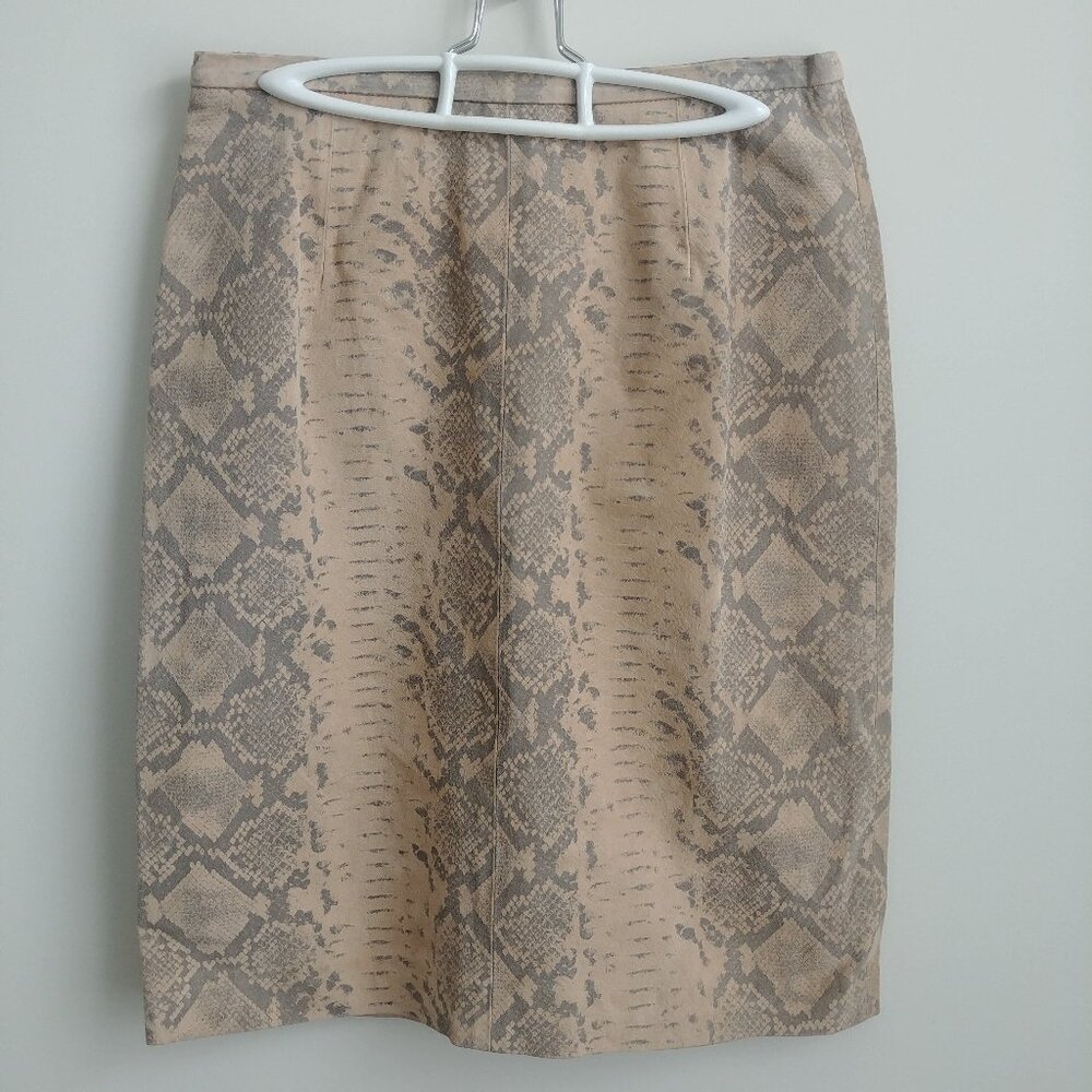 Jerry Lewis genuine leather snakeskin look tan gray skirt size 10